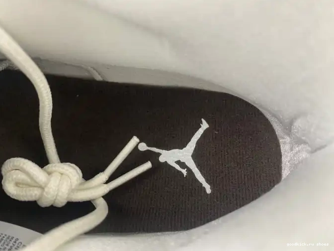 80% Off Sale Air AR0715-101 Jordan 11 WMNS Neapolitan 0515